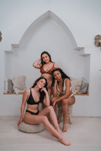 Kép betöltése a galériamegjelenítőbe: FREEDOM Fürdőruha Felső