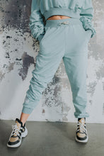Kép betöltése a galériamegjelenítőbe: #MyBodyMyWay Jogger
